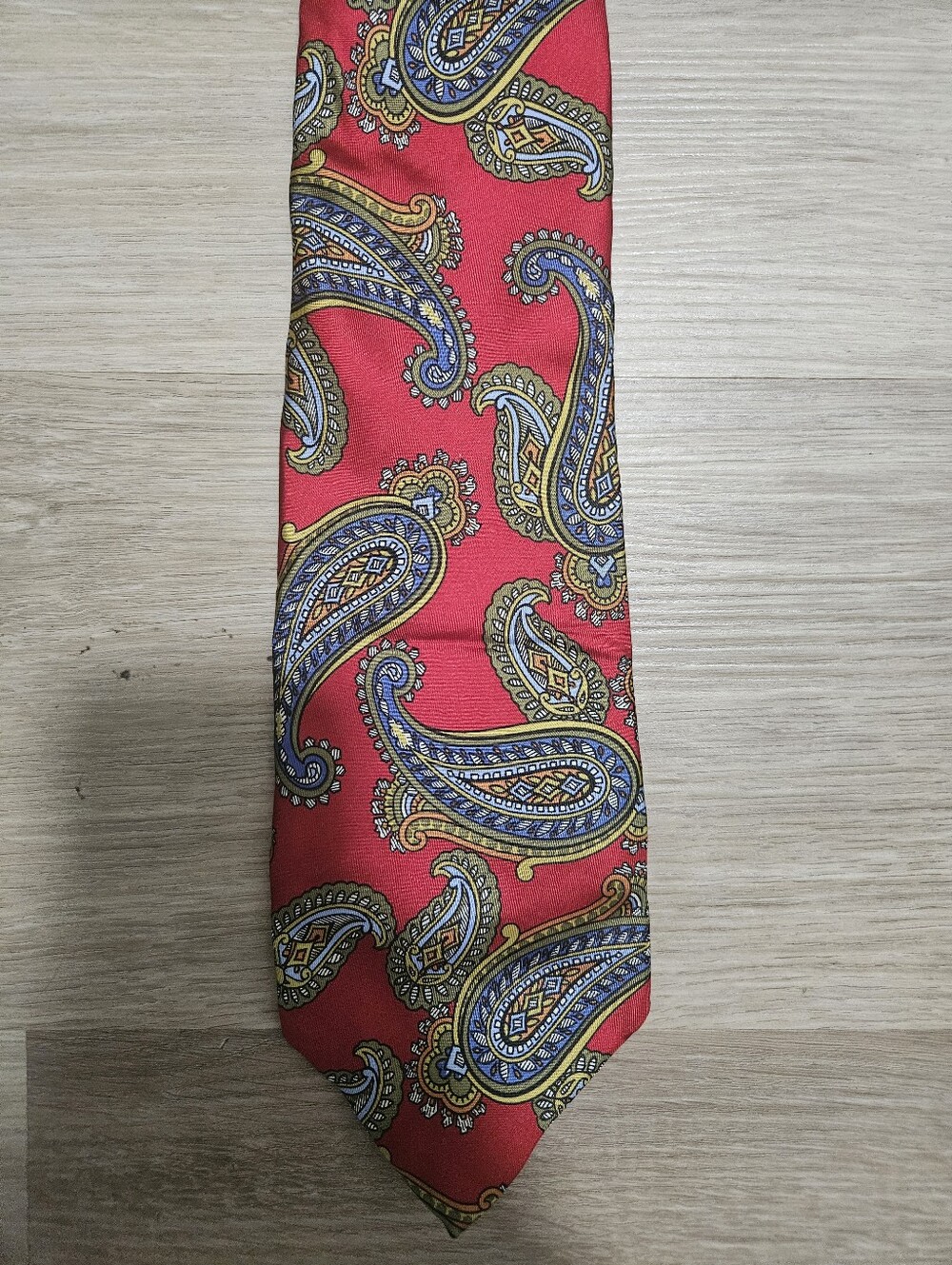 Robert Talbott Red Paisley Silk Necktie Hand Sewn Made in USA
